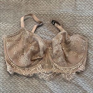 Victoria's Secret Tan Lace T-Shirt Bra